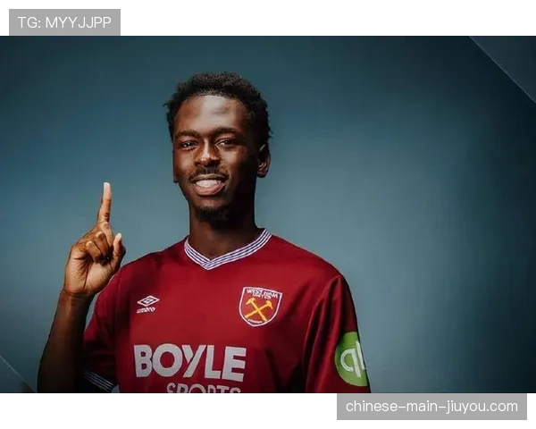 摩纳哥与年轻后卫马加萨续约至2030年,违约金据悉为8000万欧元